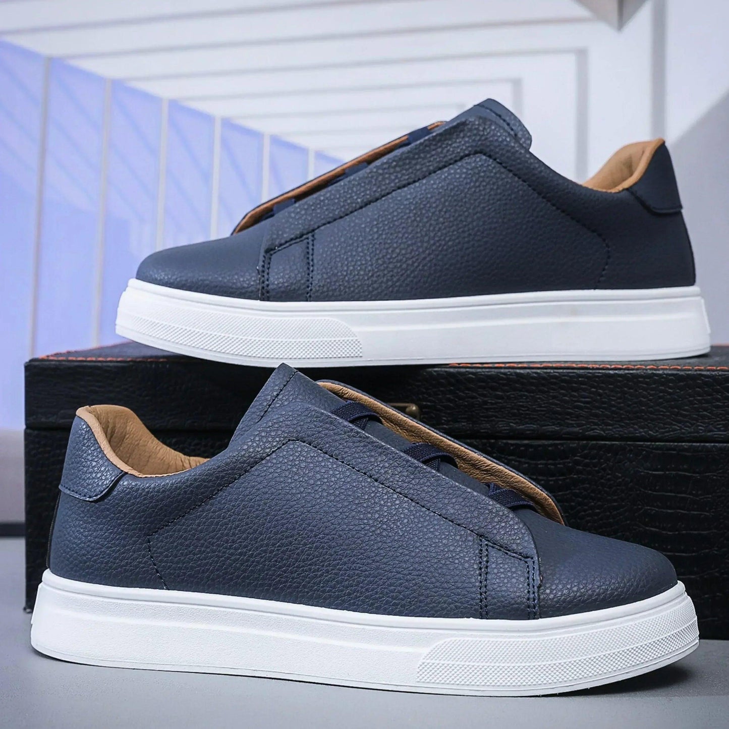 Leos Leather Sneakers