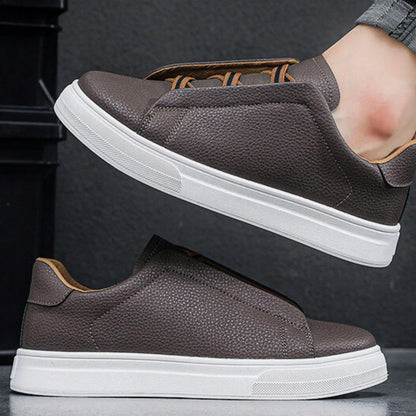 Leos Leather Sneakers