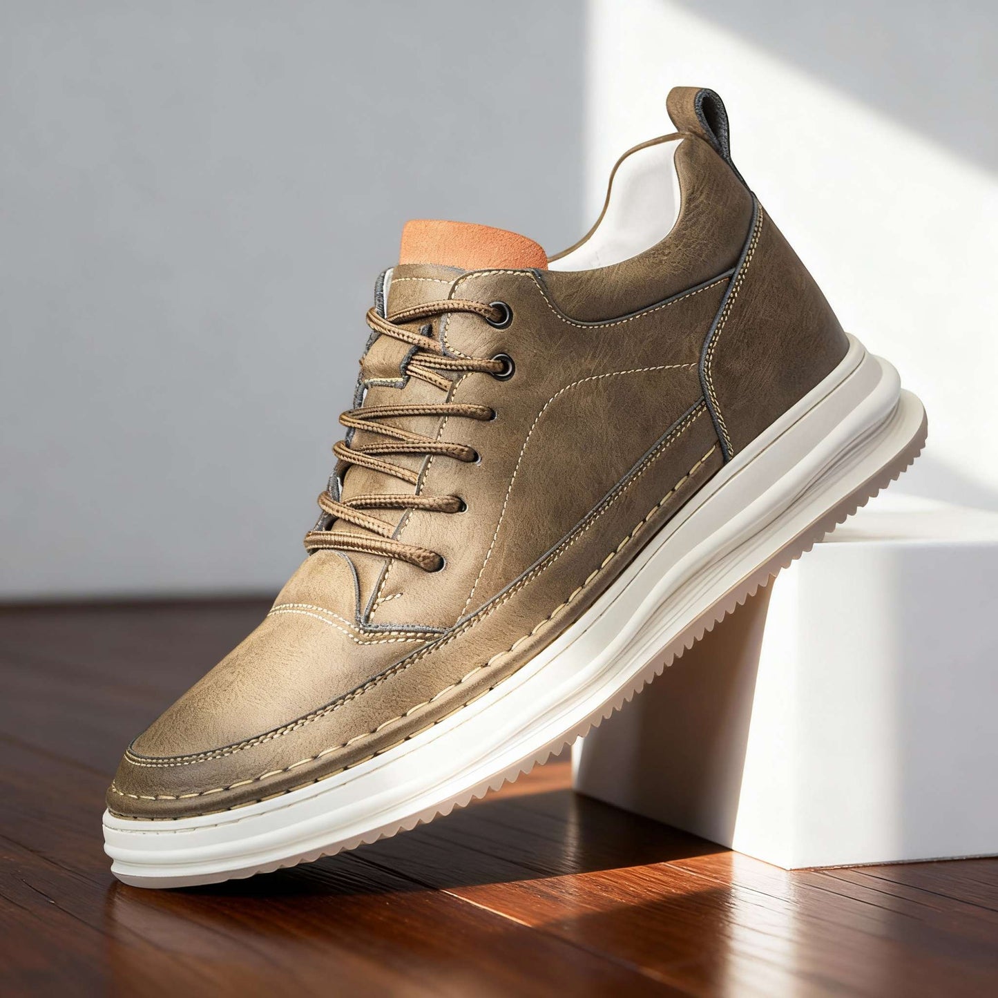 Leo Johnson Leather Sneakers